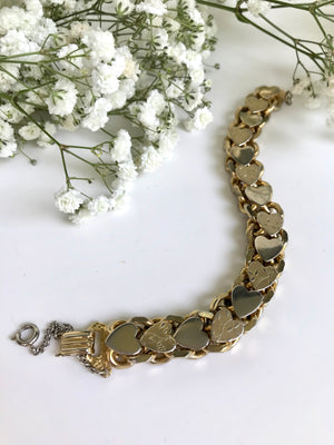 
            
                Load image into Gallery viewer, Hearts Chain Bracelet
            
        