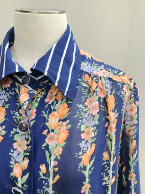 
            
                Load image into Gallery viewer, Pretty Sheer Floral Blouse
            
        